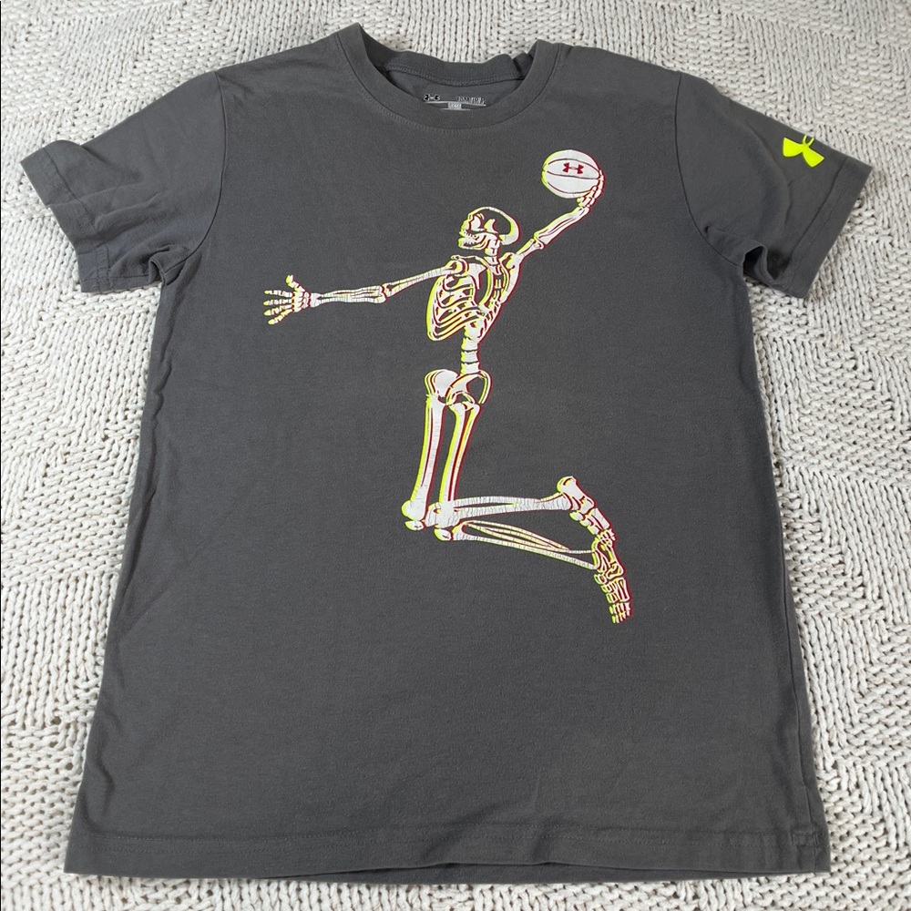 Under Armour T-shirt
